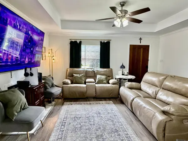 13452 Chase St, Gonzales, LA 70737