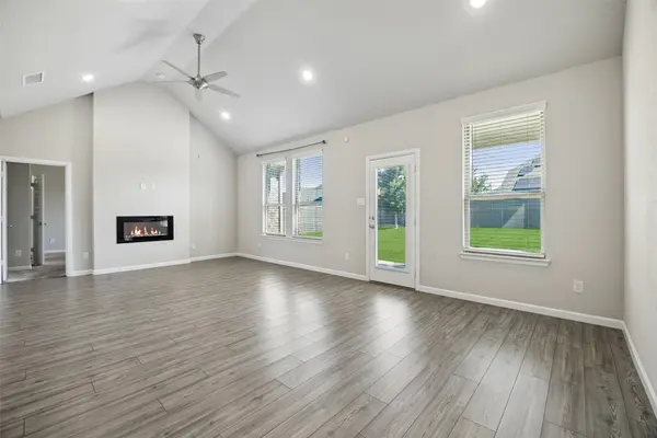 4306 Lombardy DR, Venus, TX 76084
