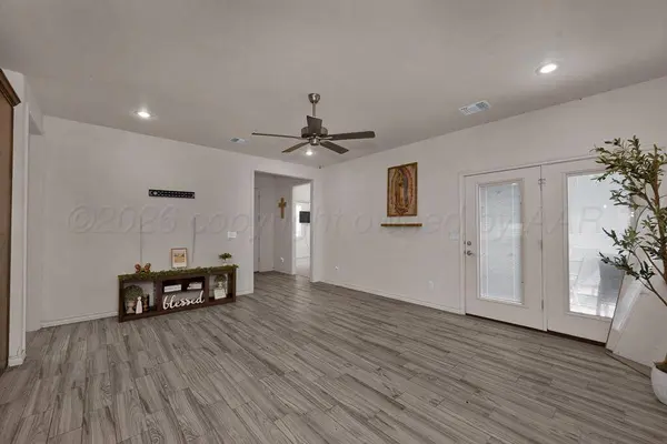 1127 Crosspoint, Hereford, TX 79045