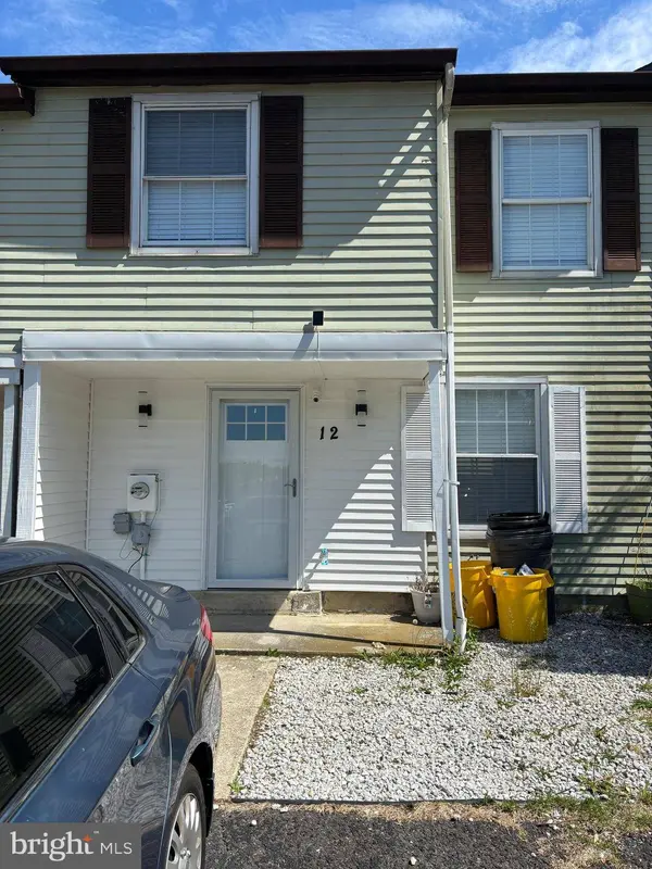 12 HEATHERWOOD DR, Sicklerville, NJ 08081