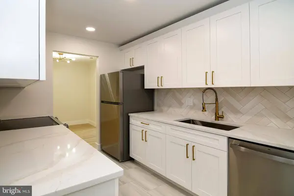 501-A MULBERRY CV, Mount Laurel, NJ 08054