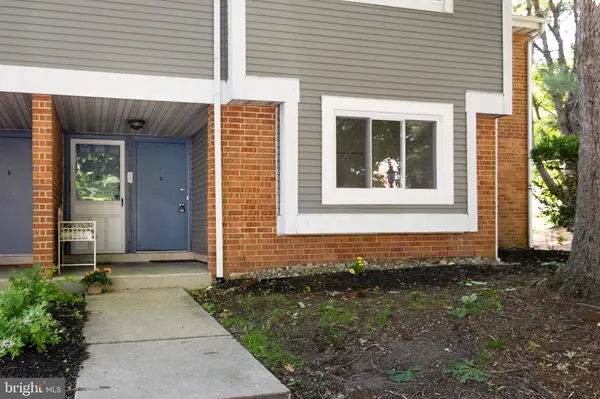 501-A MULBERRY CV, Mount Laurel, NJ 08054