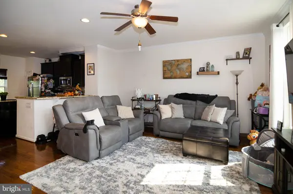 14 VILLAGE GREEN LN, Sicklerville, NJ 08081