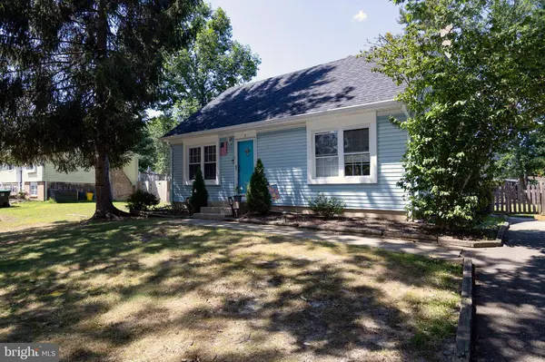 3 EAGLE CT, Sicklerville, NJ 08081