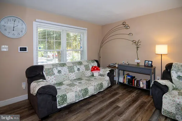 3 EAGLE CT, Sicklerville, NJ 08081
