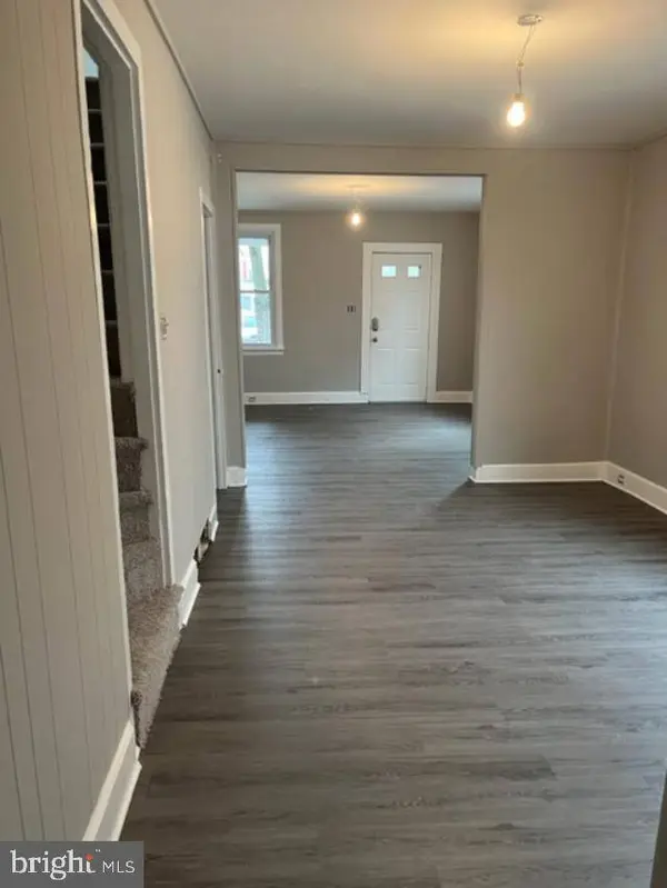 207 SOMERSET ST, Gloucester City, NJ 08030