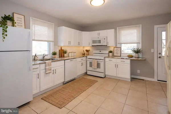 207 SOMERSET ST, Gloucester City, NJ 08030
