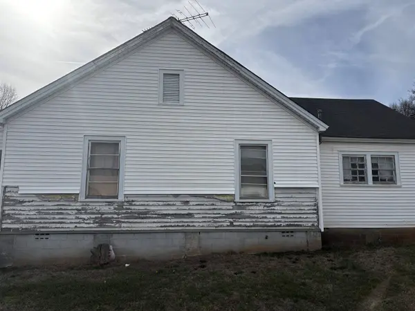 318 S 6th ST, Lockhart, SC 29379