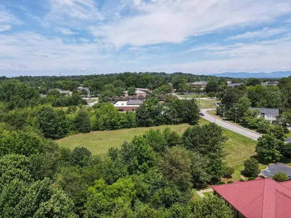 457 B Pennsylvania AVE, Greer, SC 29650