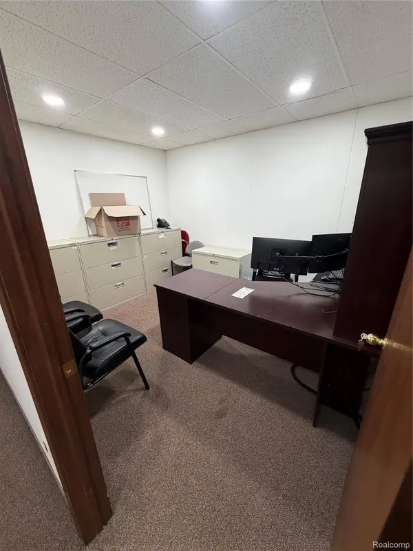 1771 Dix HWY #201, Allen Park, MI 48146