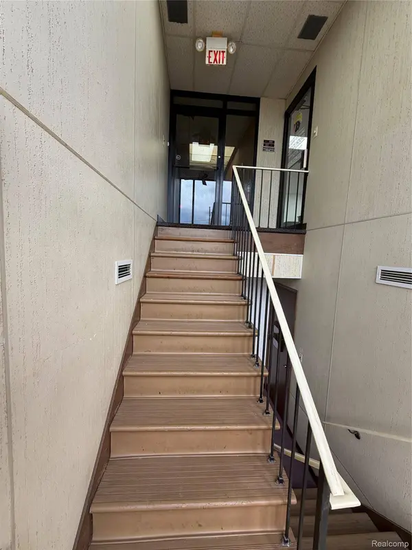 1771 Dix HWY #201, Allen Park, MI 48146