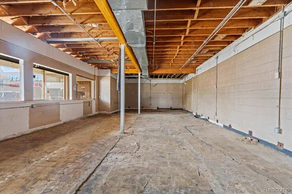 18400 Plymouth RD, Detroit, MI 48228