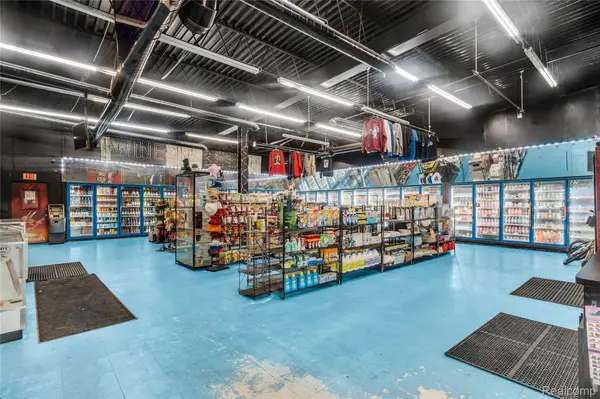 14201 Harper AVE, Detroit, MI 48213