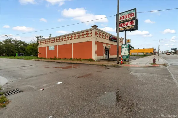 14201 Harper AVE, Detroit, MI 48213