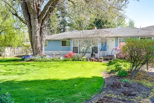 885 66th St, Springfield, OR 97478-7189