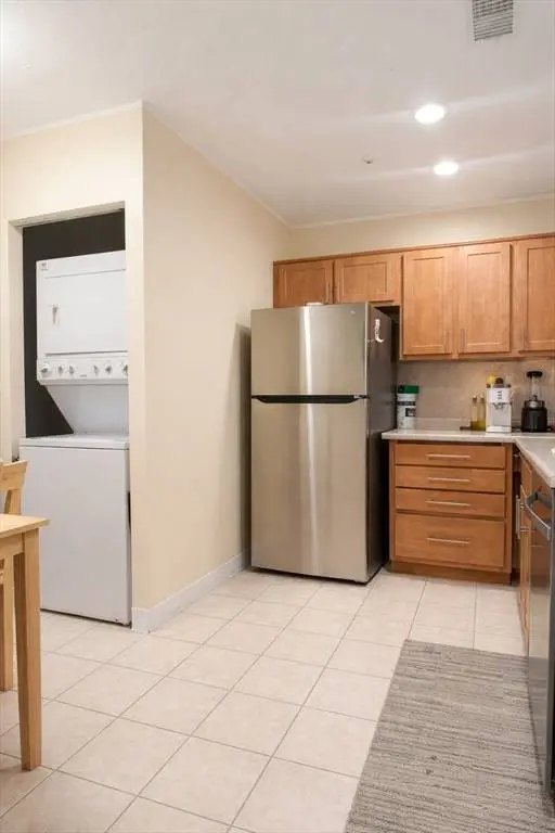 123 Elm St #D12, Quincy, MA 02169