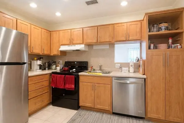 123 Elm St #D12, Quincy, MA 02169