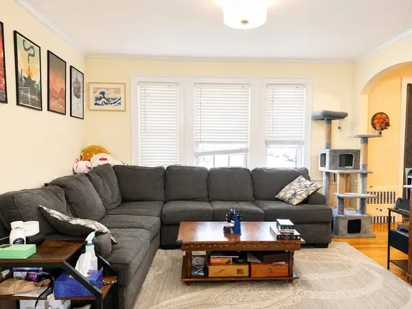 18 Pierce St, Malden, MA 02148