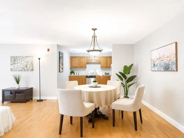 39 Parlin St #207, Everett, MA 02149