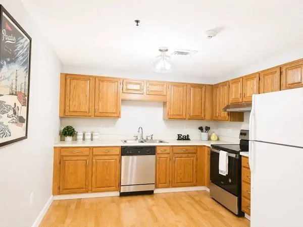 39 Parlin St #207, Everett, MA 02149