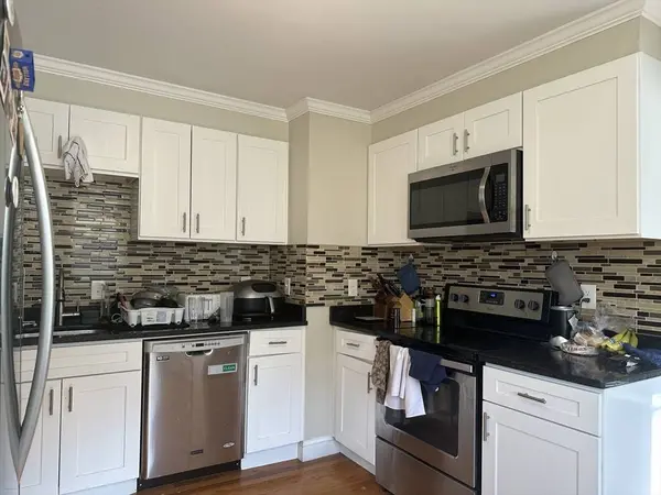 25 Fourth St #1, Medford, MA 02155
