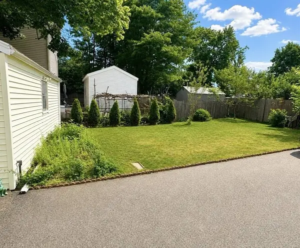 19 Cavanaugh Rd, Braintree, MA 02184