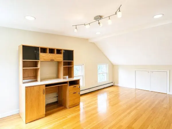 19 Cavanaugh Rd, Braintree, MA 02184