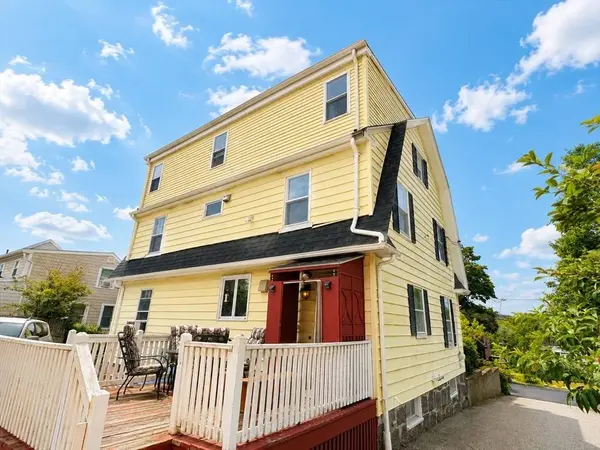 19 Cavanaugh Rd, Braintree, MA 02184