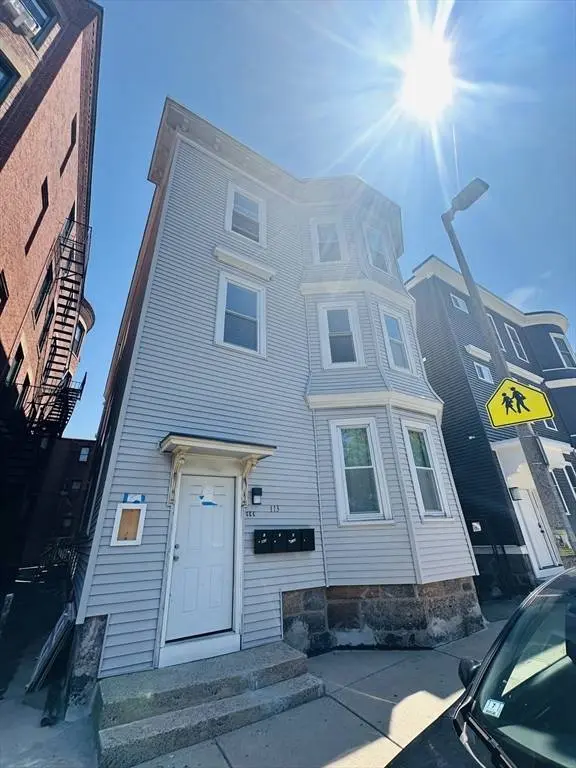 113 Dale St #2, Boston, MA 02119