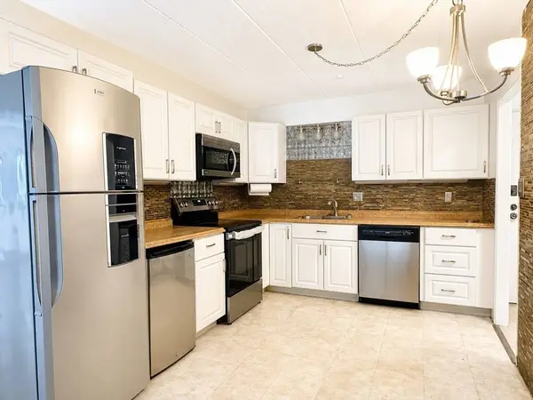 308 Quarry St #405, Quincy, MA 02169