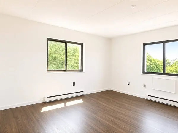 308 Quarry St #405, Quincy, MA 02169