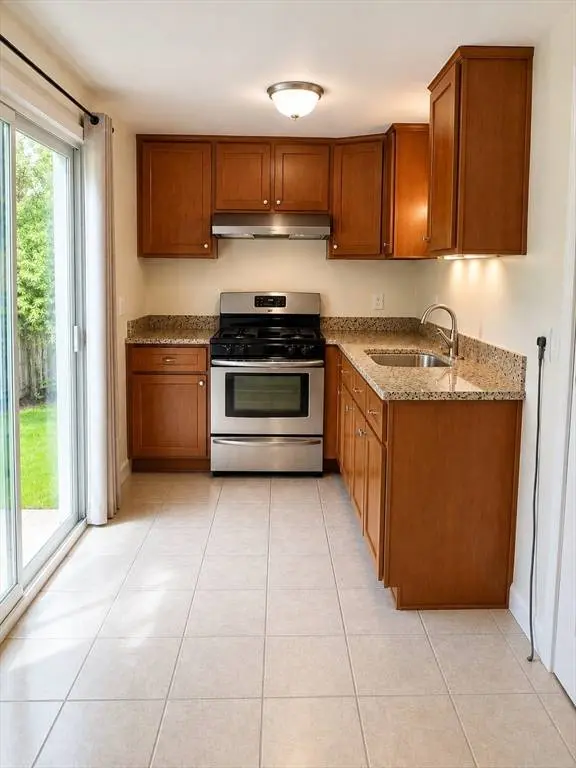 230 Granite St #2, Quincy, MA 02169
