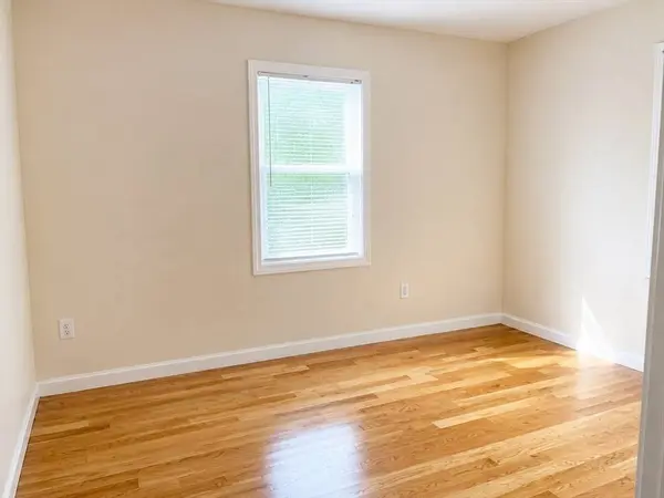 230 Granite St #2, Quincy, MA 02169