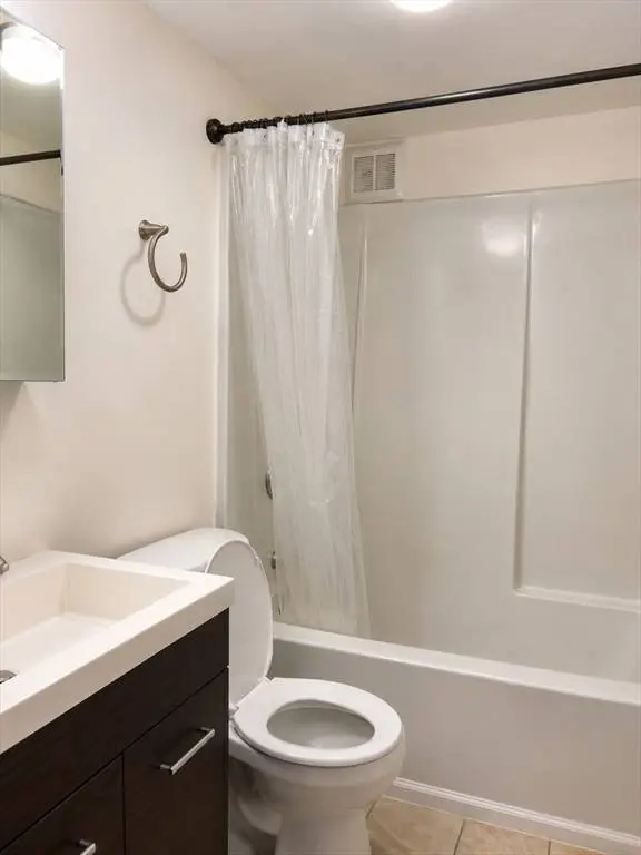 230 Granite St #2, Quincy, MA 02169