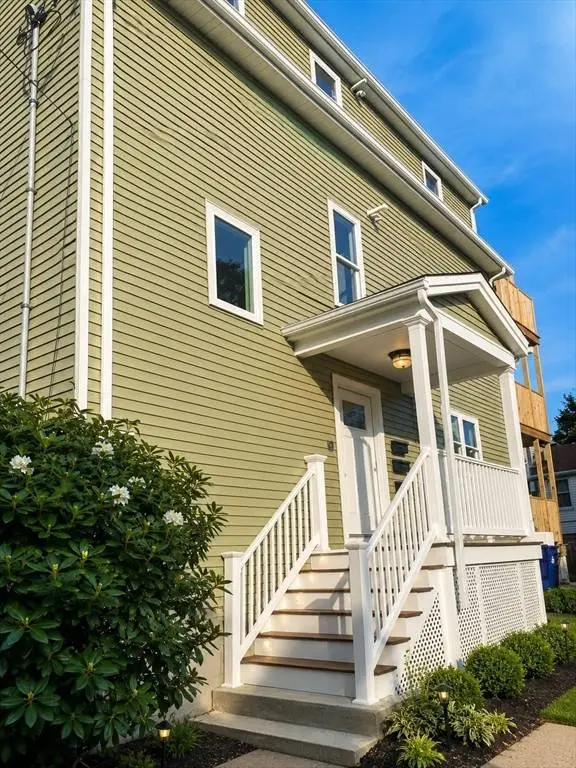 15 Leedsville St #2