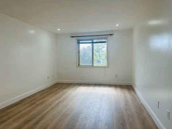 15 Bower Rd #E1, Quincy, MA 02169