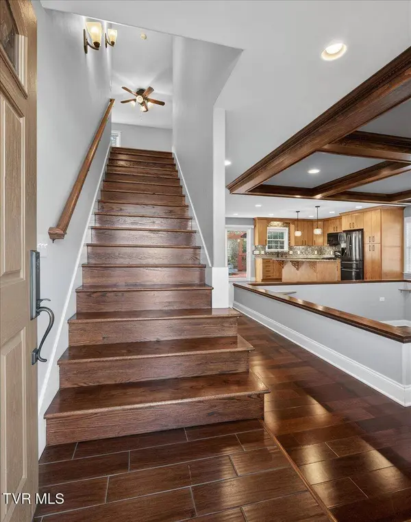 234 Bradford LN, Bristol, TN 37620