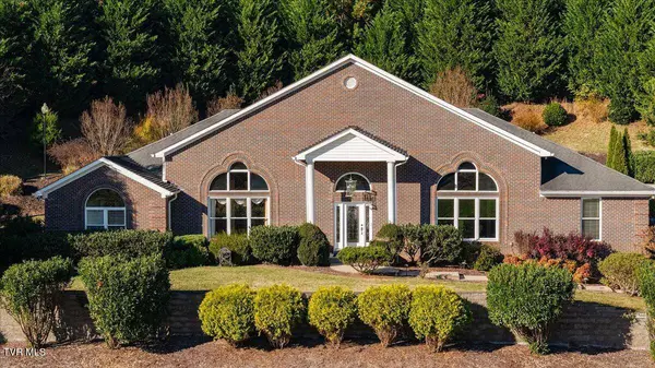 101 Bond Town RD, Blountville, TN 37617