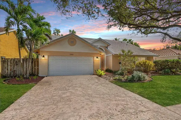 7312 NW 45th AVE, Coconut Creek, FL 33073