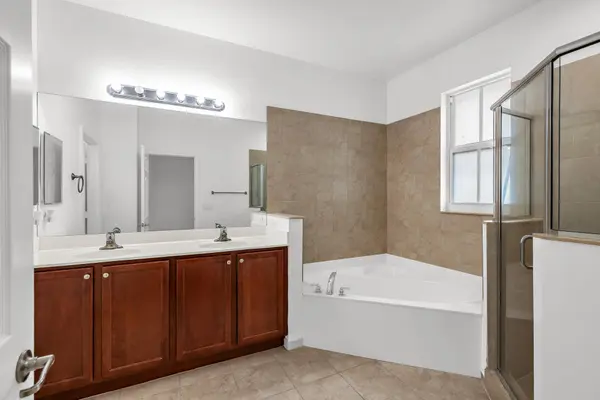 4826 Acadian TRL, Coconut Creek, FL 33073