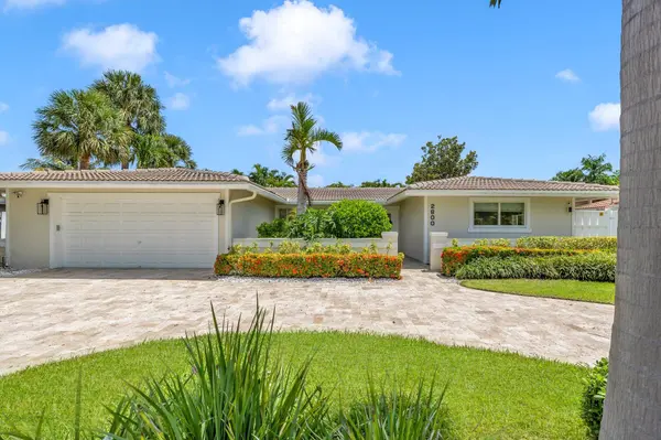 2800 NE 21st AVE, Lighthouse Point, FL 33064
