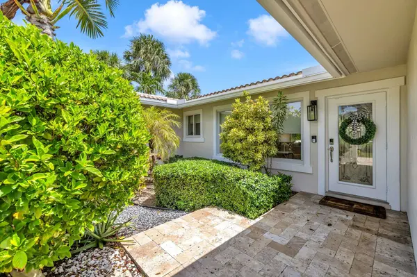 2800 NE 21st AVE, Lighthouse Point, FL 33064