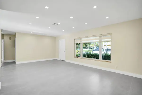 3779 NW 4th CT, Boca Raton, FL 33431