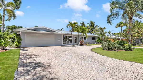 2241 NE 33rd ST, Lighthouse Point, FL 33064