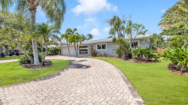2241 NE 33rd ST, Lighthouse Point, FL 33064