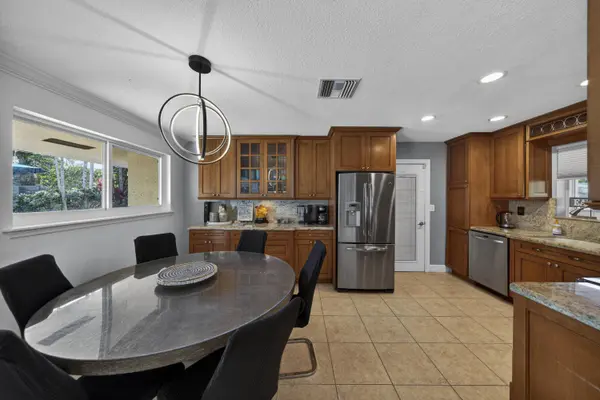 1248 SE 8th ST, Deerfield Beach, FL 33441