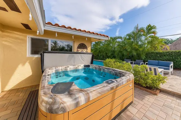 1248 SE 8th ST, Deerfield Beach, FL 33441