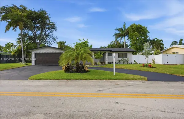 2731 NE 52nd ST, Lighthouse Point, FL 33064