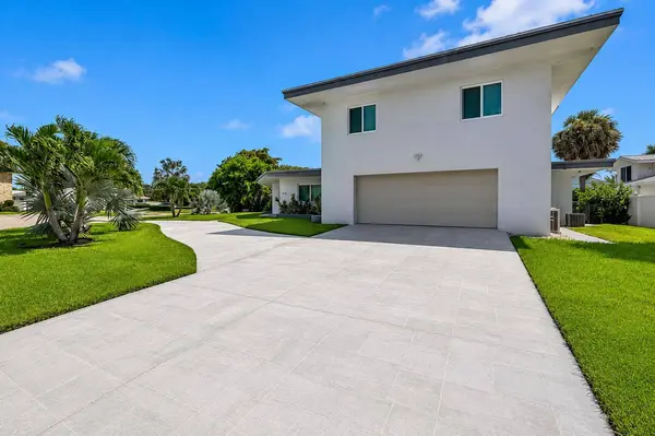 2812 NE 27th ST, Lighthouse Point, FL 33064
