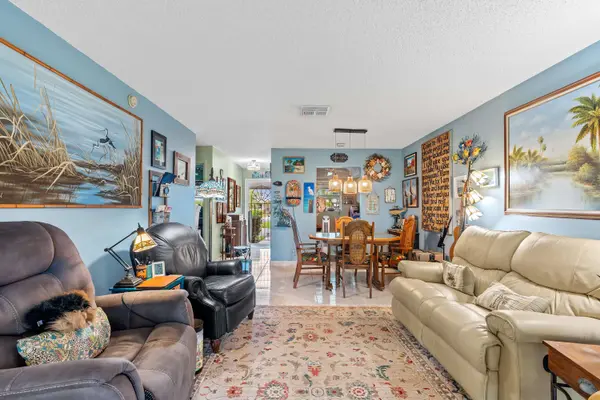 2017 SW Golf LN #113, Boynton Beach, FL 33426